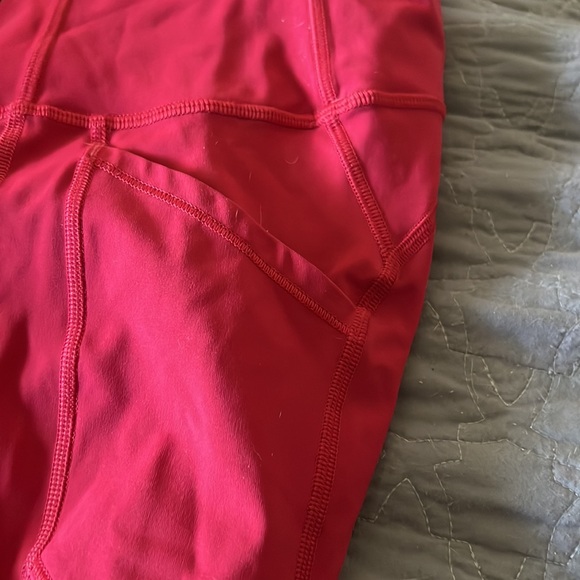 Lululemon workout pants size 4 - Picture 3 of 3